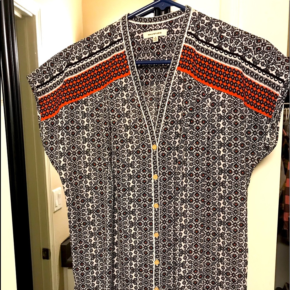 Women’s blouse